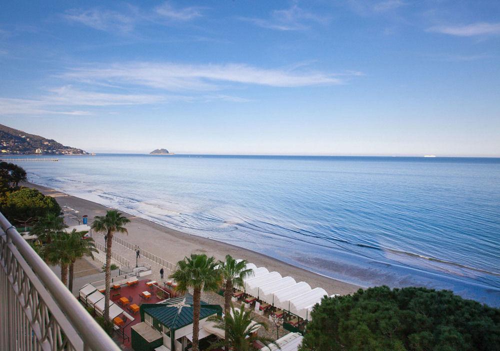 Grand Hotel Spiaggia Аласио Екстериор снимка