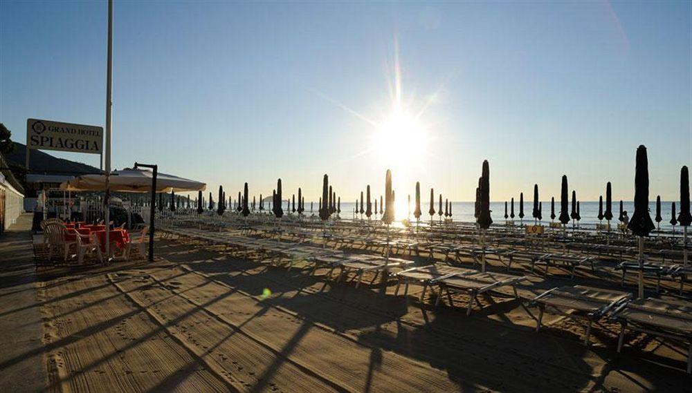 Grand Hotel Spiaggia Аласио Екстериор снимка