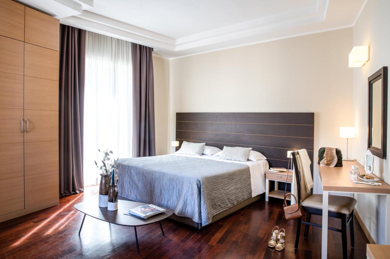 Grand Hotel Spiaggia Аласио Екстериор снимка