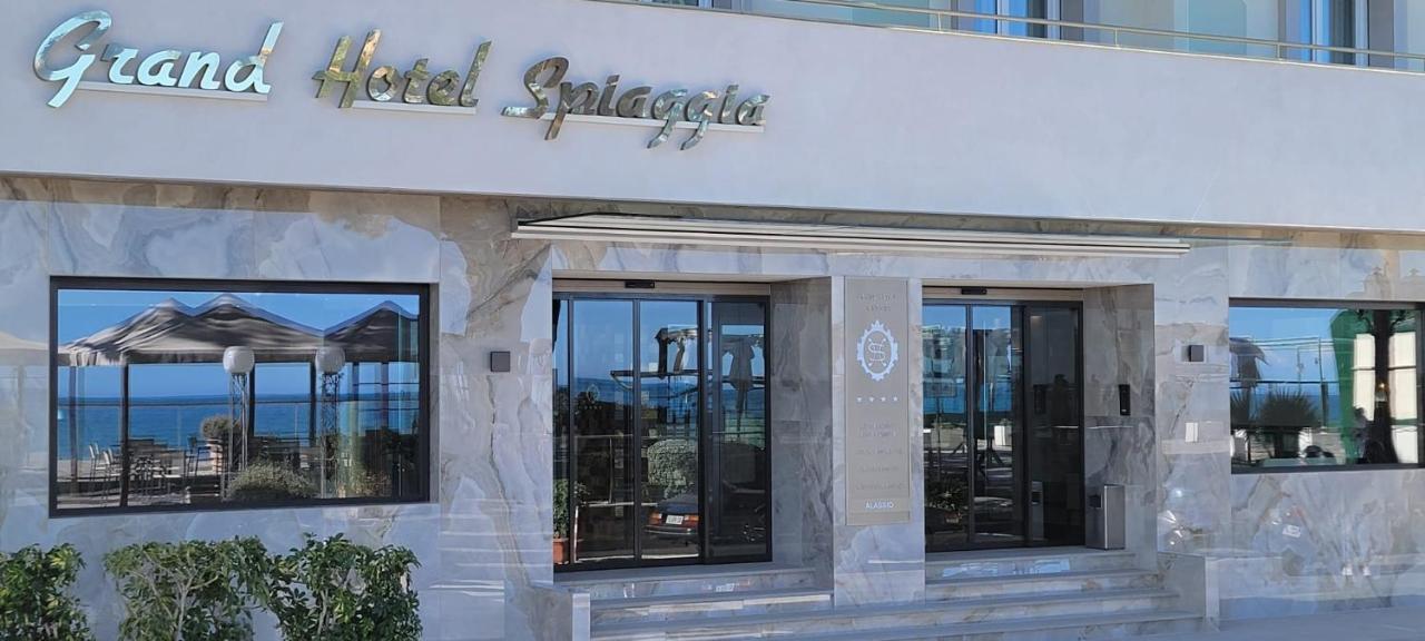 Grand Hotel Spiaggia Аласио Екстериор снимка